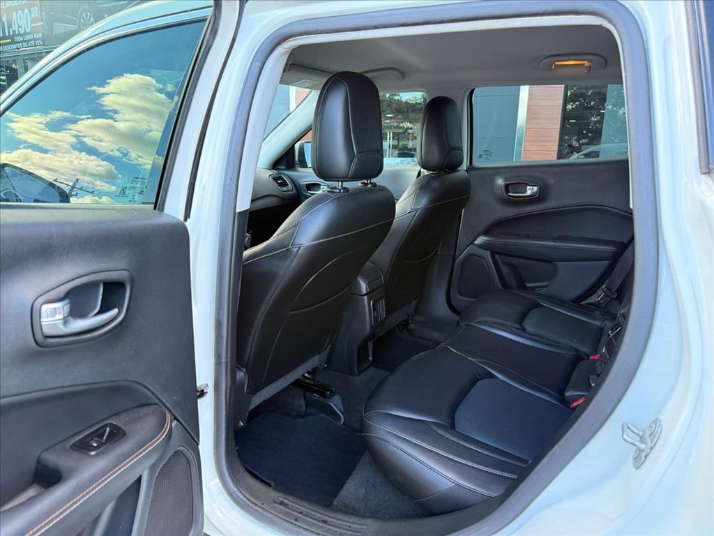 Jeep-COMPASS-2.0 16V DIESEL LONGITUDE 4X4 AUTOMÁTICO