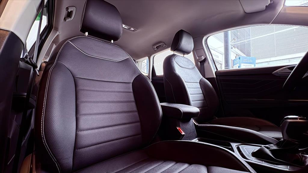 TAOS 1.4 250 TSI TOTAL FLEX HIGHLINE AUTOMÁTICO10