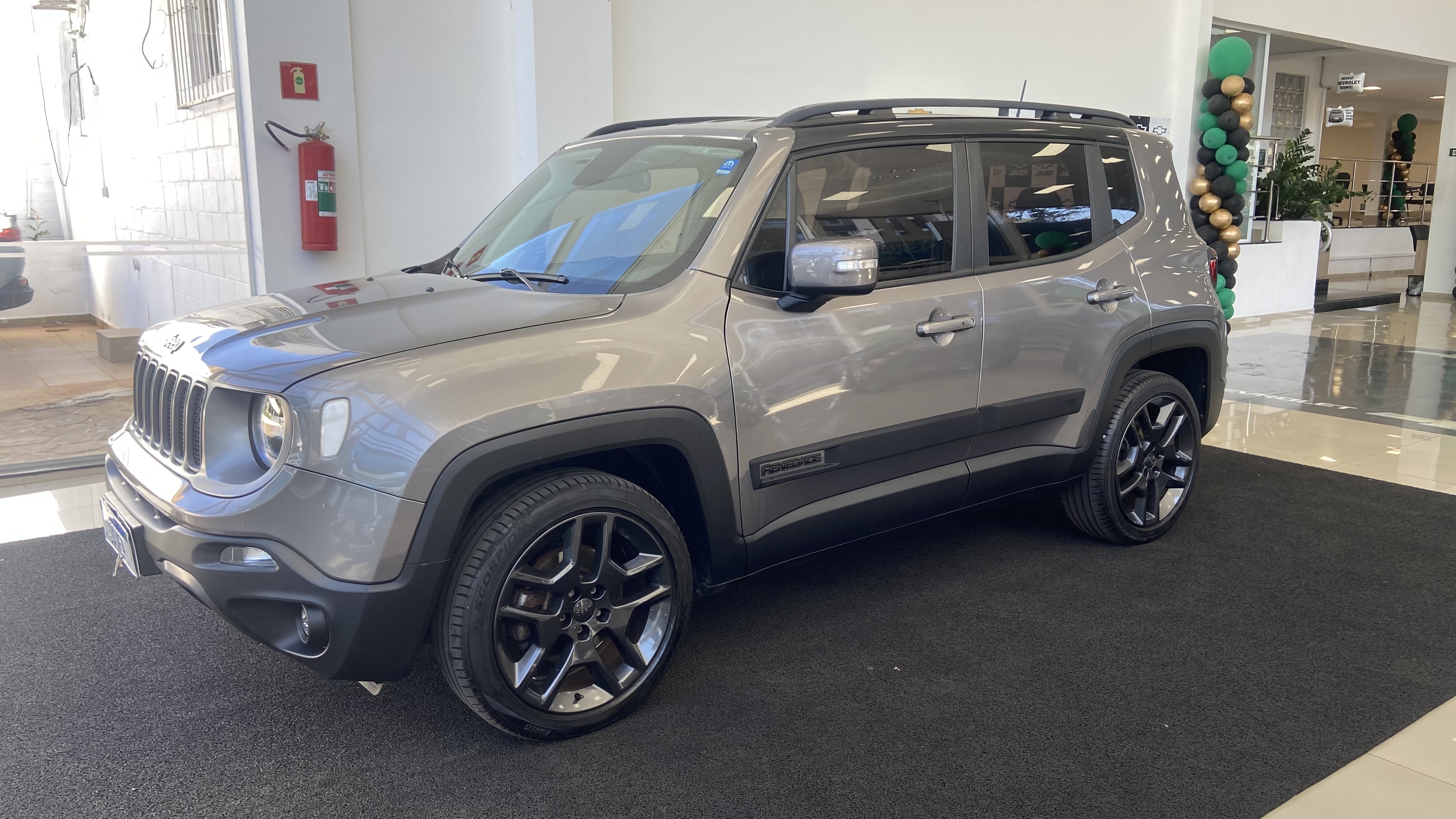 Jeep Renegade 1.8 16V Flex Limited 4P Automático - foto 5