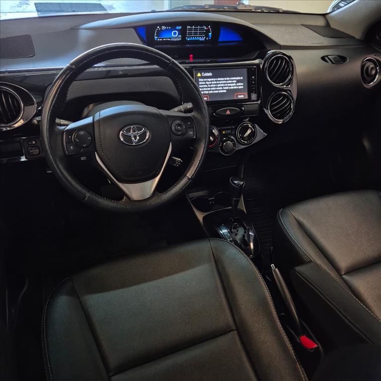 ETIOS 1.5 XLS SEDAN 16V FLEX 4P AUTOMÁTICO8