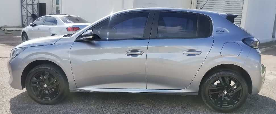 Peugeot-208-1.0 FIREFLY FLEX STYLE MANUAL