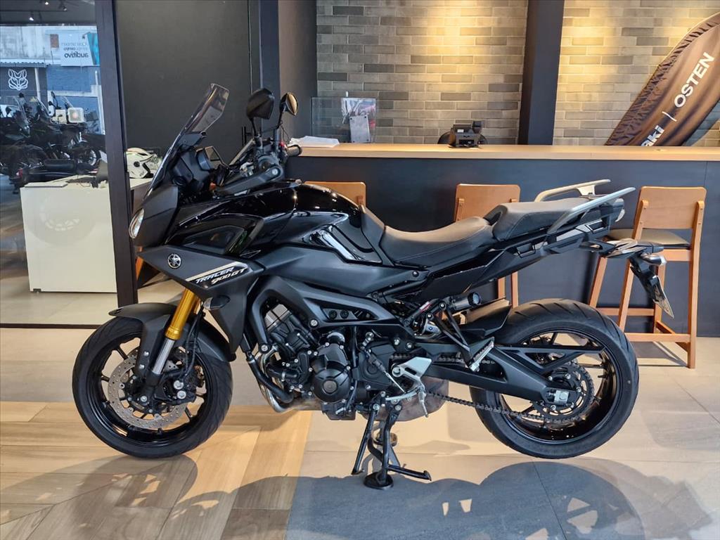 YAMAHA-MT-09-TRACER 900 GT