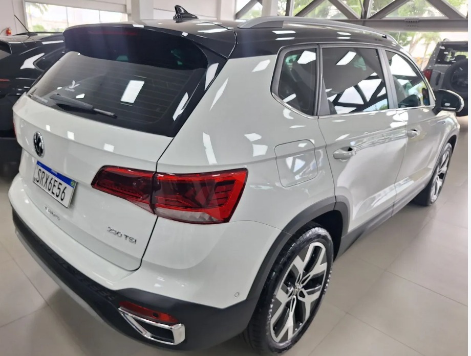 TAOS 1.4 250 TSI TOTAL FLEX HIGHLINE AUTOMÁTICO5