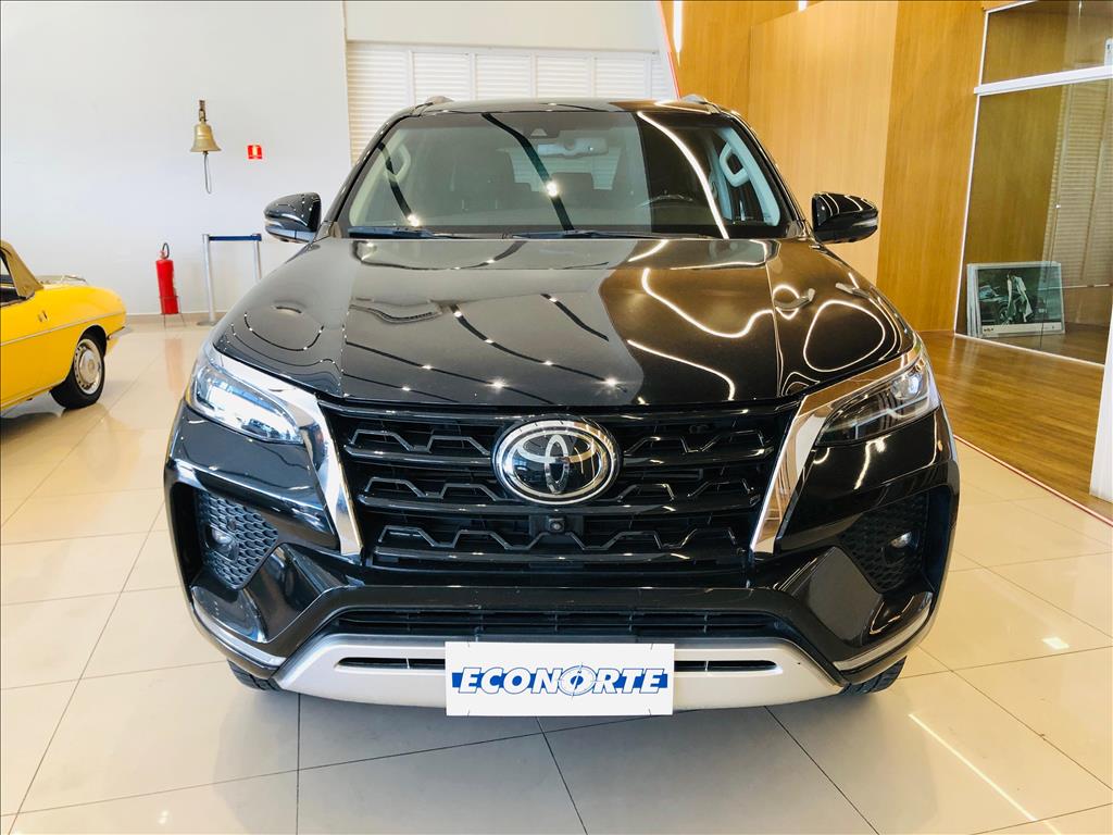 HILUX SW4 2.8 D-4D TURBO DIESEL SRX 4X4 AUTOMÁTICO1