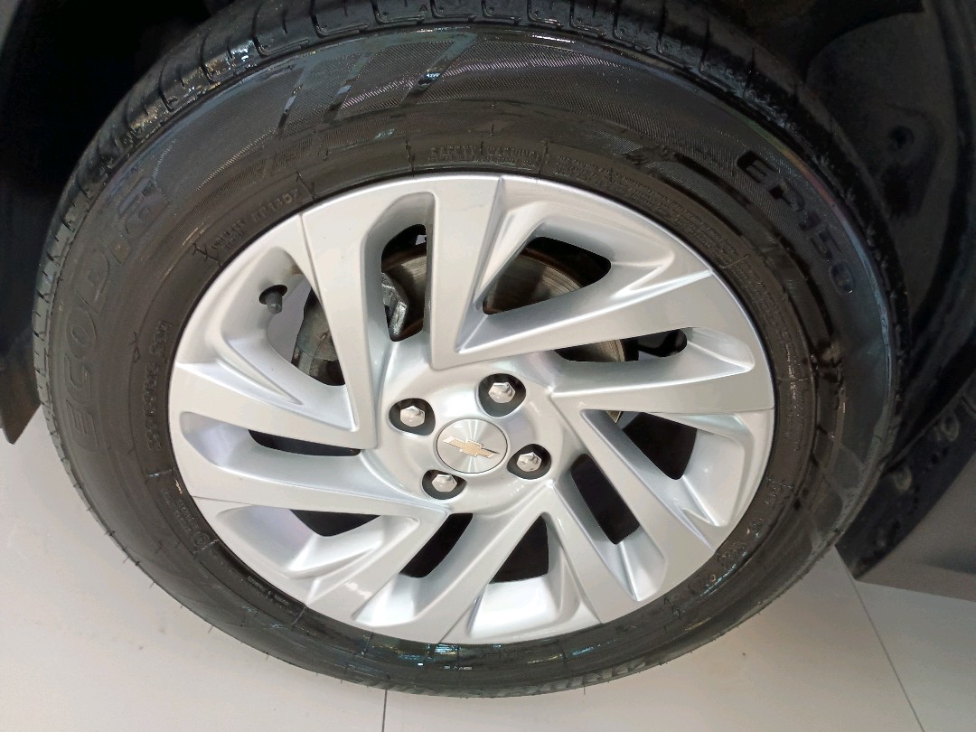 SPIN 1.8 LTZ 8V FLEX 4P AUTOMÁTICO6