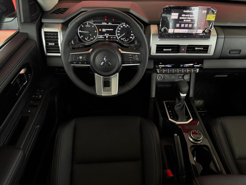 Mitsubishi-TRITON-2.4 BITURBO DIESEL CD HPE 4X4 AUTOMÁTICO