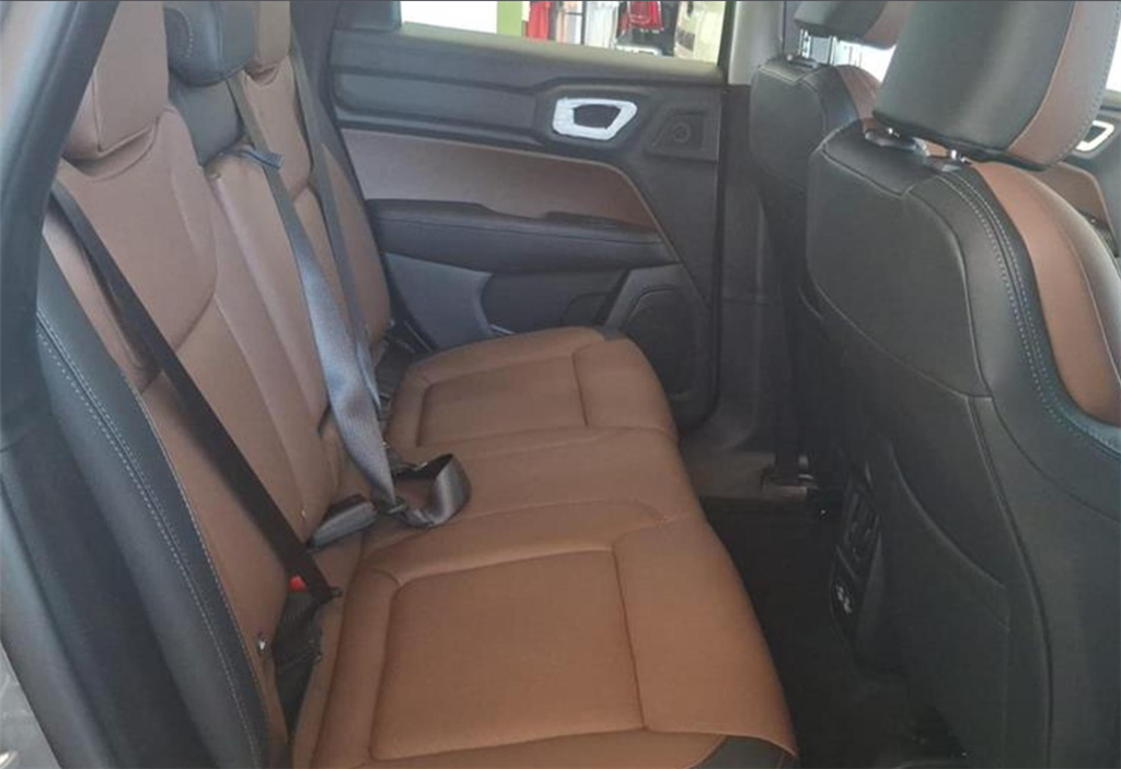 RAMPAGE 2.2 TURBO DIESEL LARAMIE 4X4 AUTOMÁTICO6