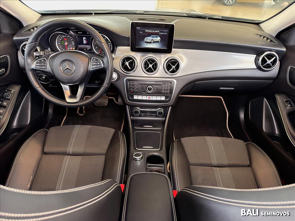 GLA 200 1.6 CGI FLEX ADVANCE 7G-DCT9