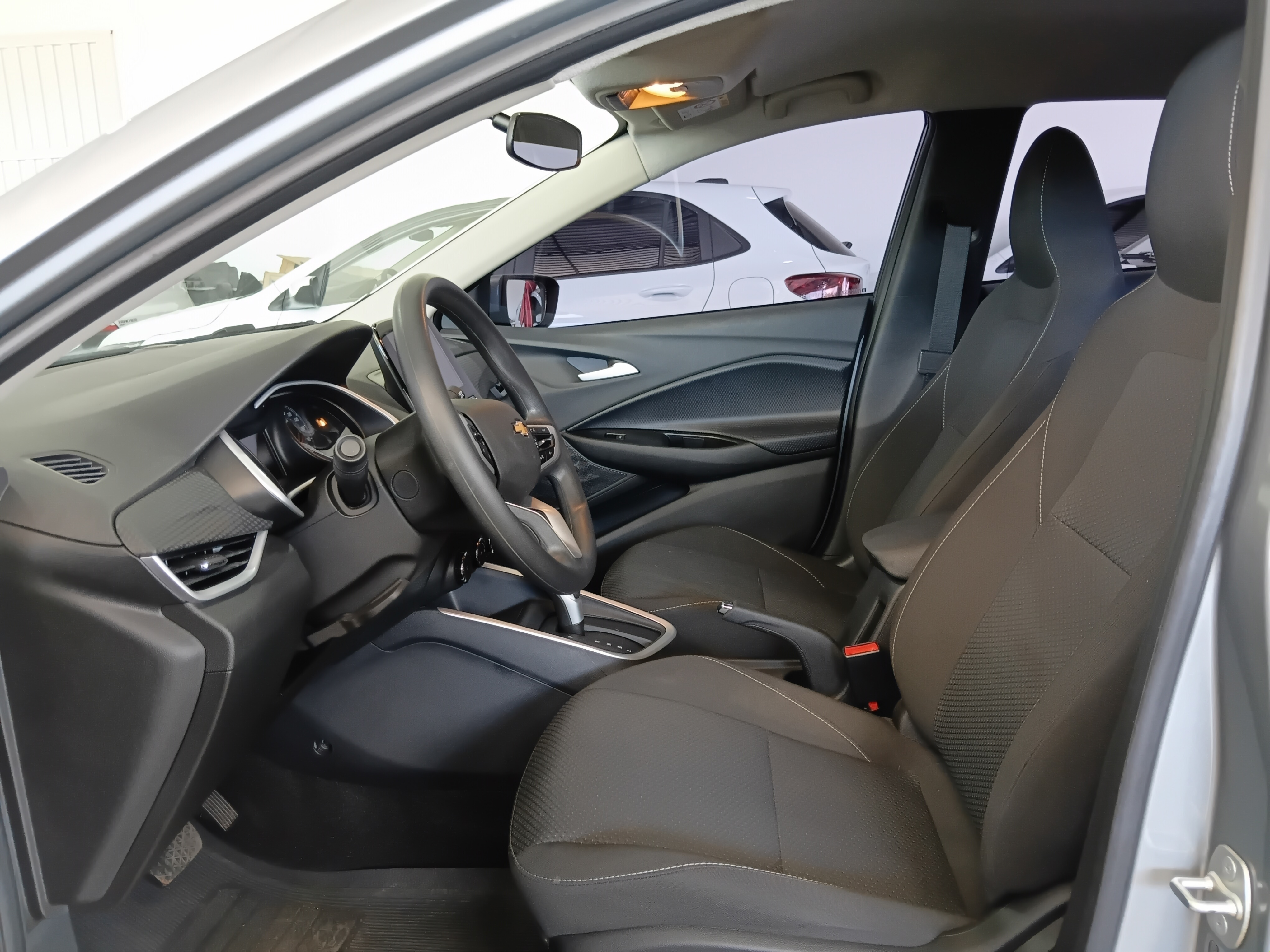 Chevrolet Onix 1.0 Turbo Flex LT Automático - foto 11
