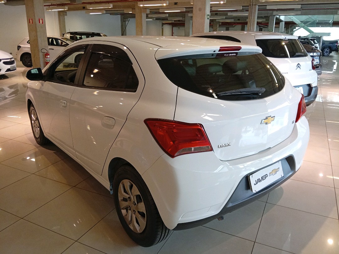 GM - Chevrolet-ONIX-1.0 MPFI LT 8V FLEX 4P MANUAL