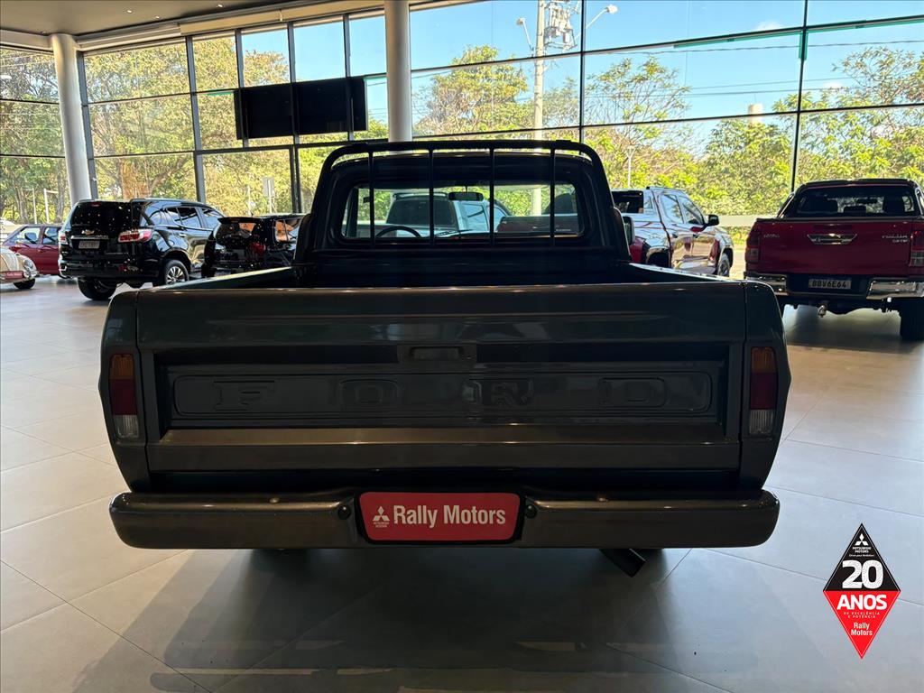 Ford-F-1000-3.9 SUPER SÉRIE 4X2 CS 8V TURBO DIESEL 2P MANUAL