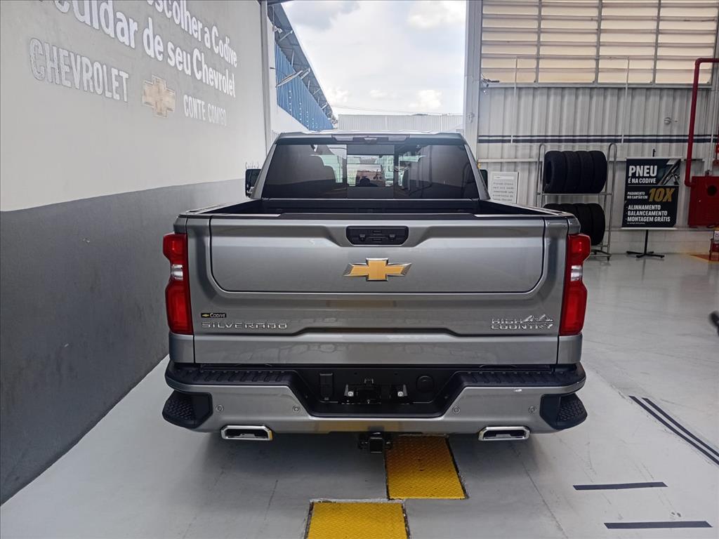 SILVERADO 5.3 V8 GASOLINA 1500 HIGH COUNTRY 4X4 AUTOMÁTICO