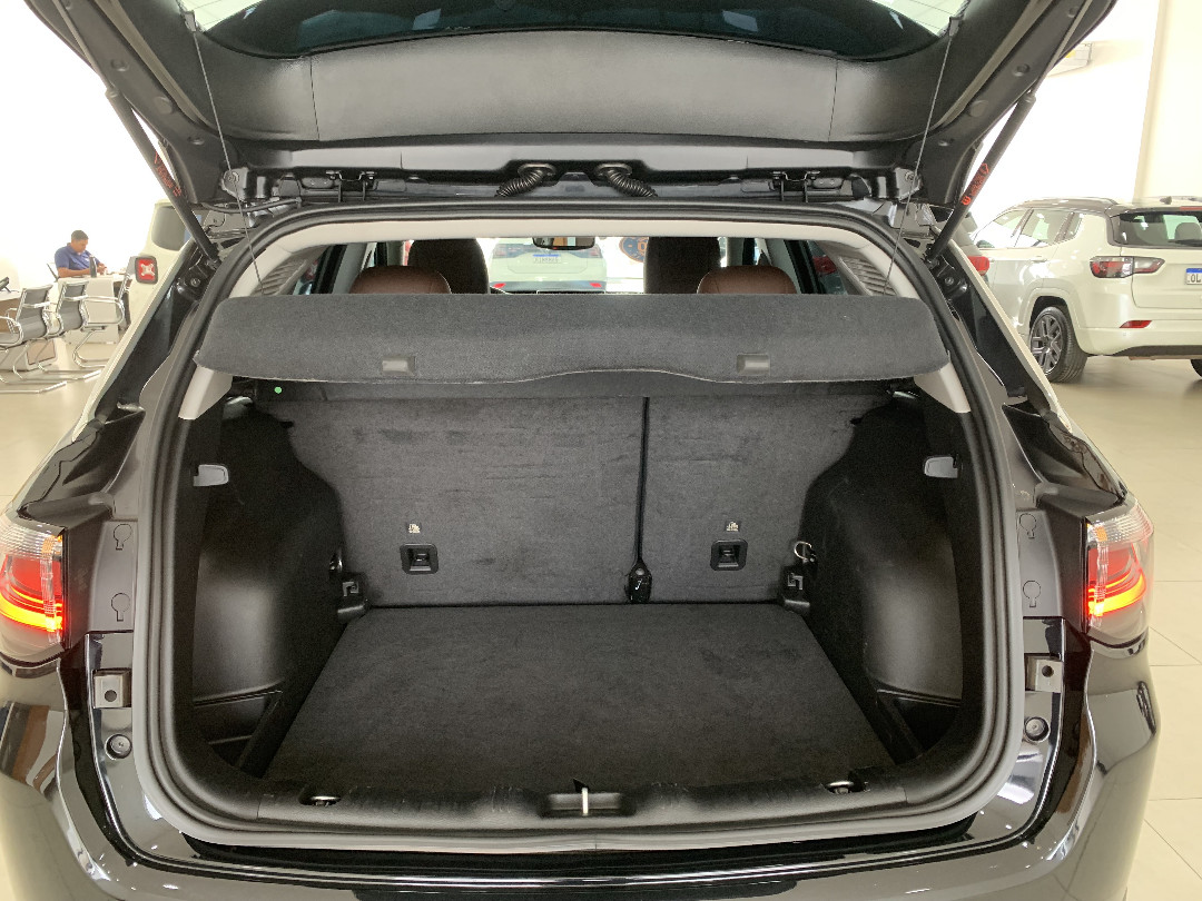 COMPASS 1.3 T270 TURBO FLEX LIMITED AT6