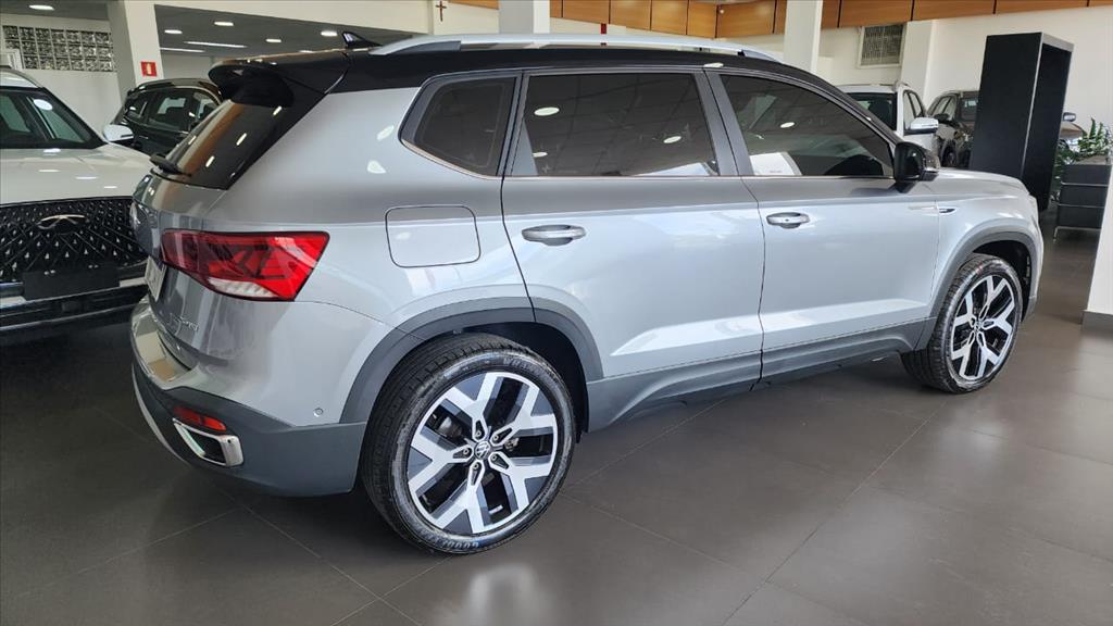 TAOS 1.4 250 TSI TOTAL FLEX HIGHLINE AUTOMÁTICO5