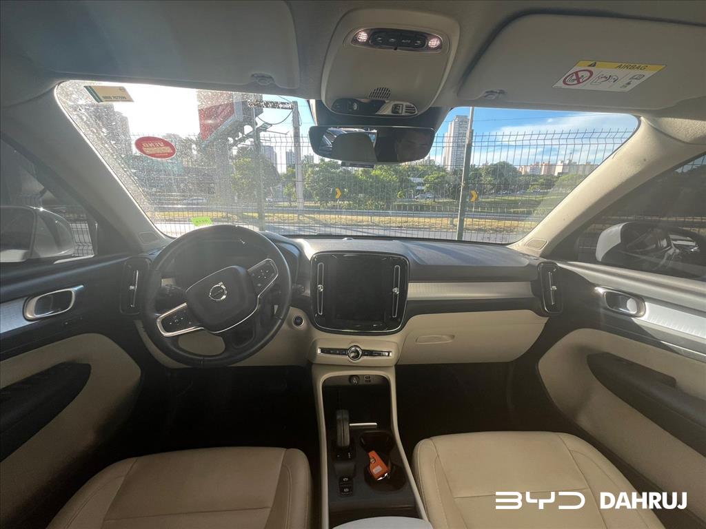 XC40 1.5 T5 RECHARGE MOMENTUM GEARTRONIC7