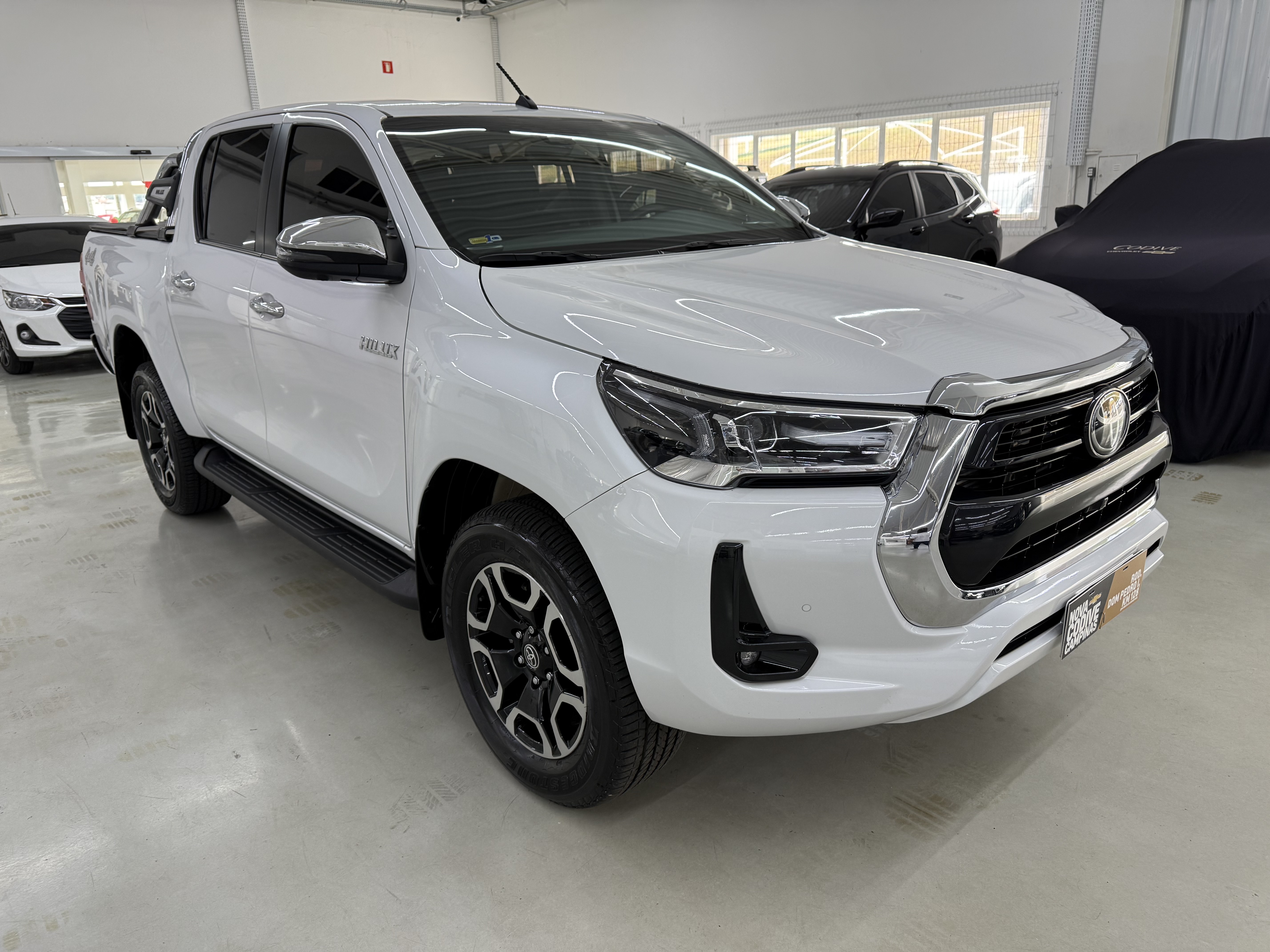 HILUX 2.8 D-4D TURBO DIESEL CD SRX 4X4 AUTOMÁTICO1