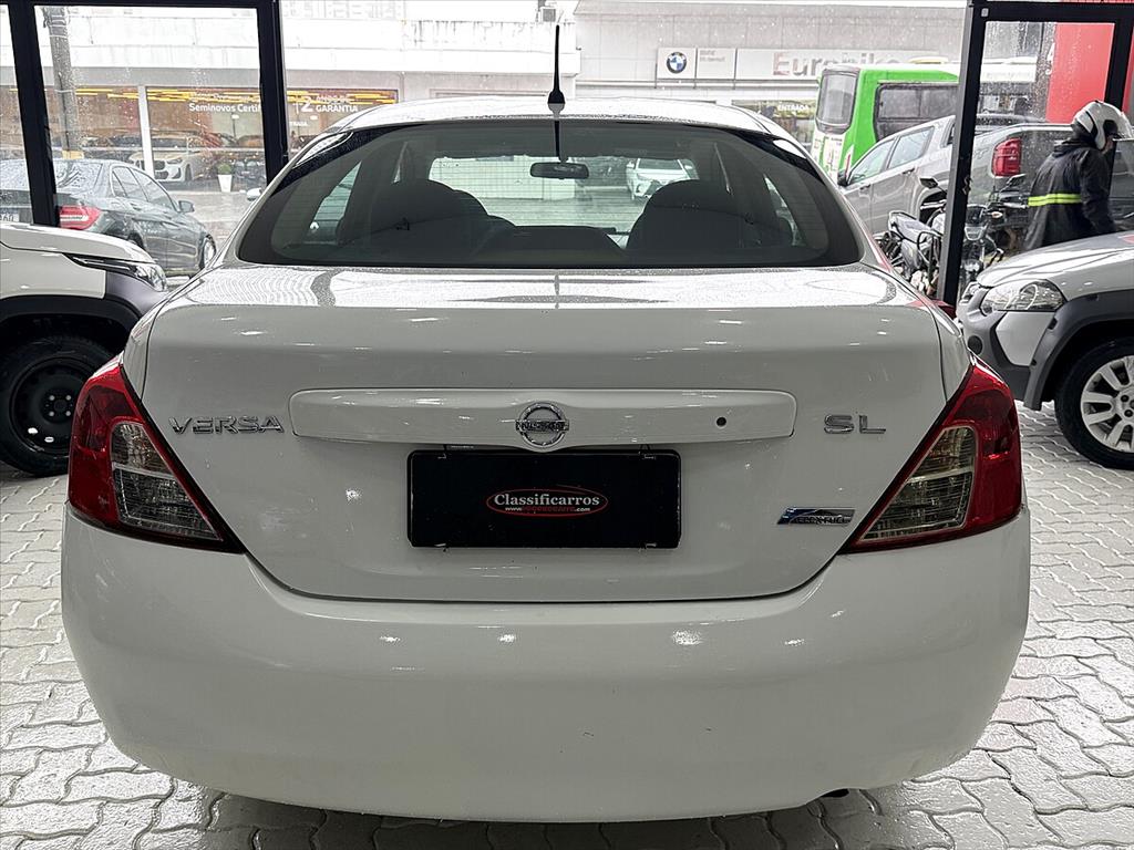 Nissan Versa - 1.6 16V FLEX SL 4P MANUAL