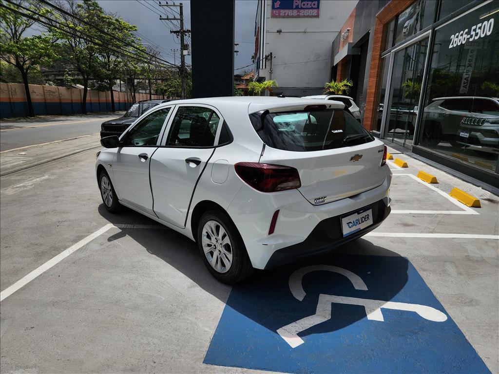 ONIX 1.0 TURBO FLEX AUTOMÁTICO5