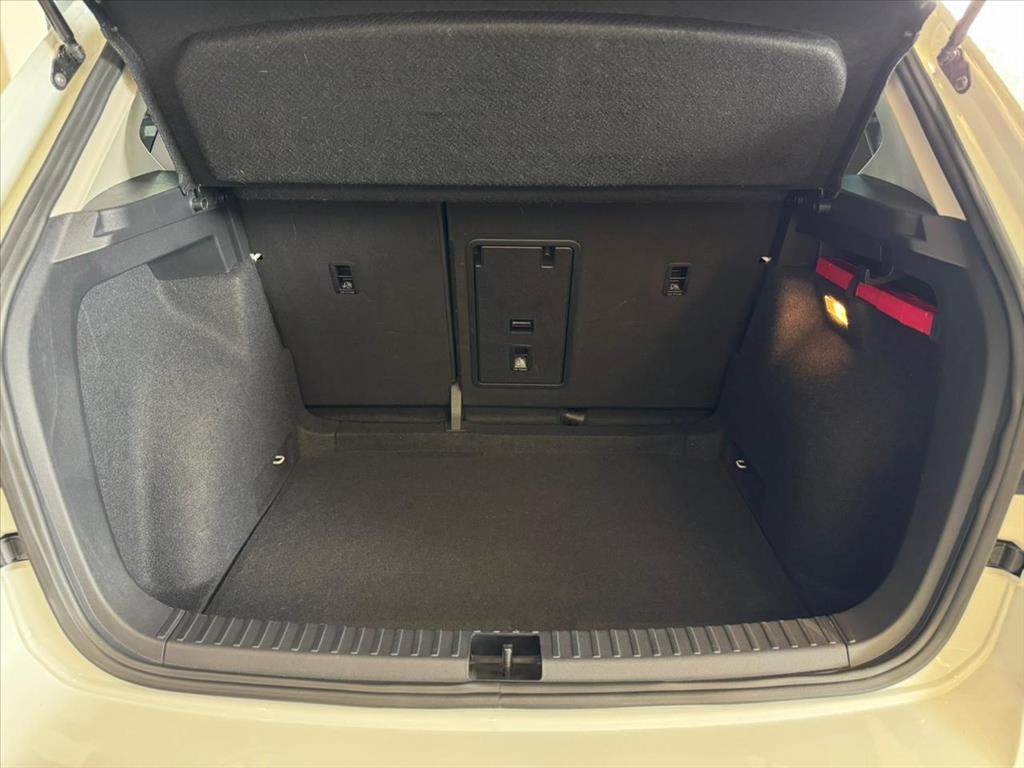 TAOS 1.4 250 TSI TOTAL FLEX COMFORTLINE AUTOMÁTICO10