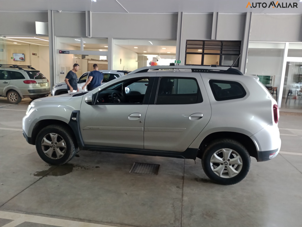 DUSTER 1.6 16V SCE FLEX INTENSE X-TRONIC5