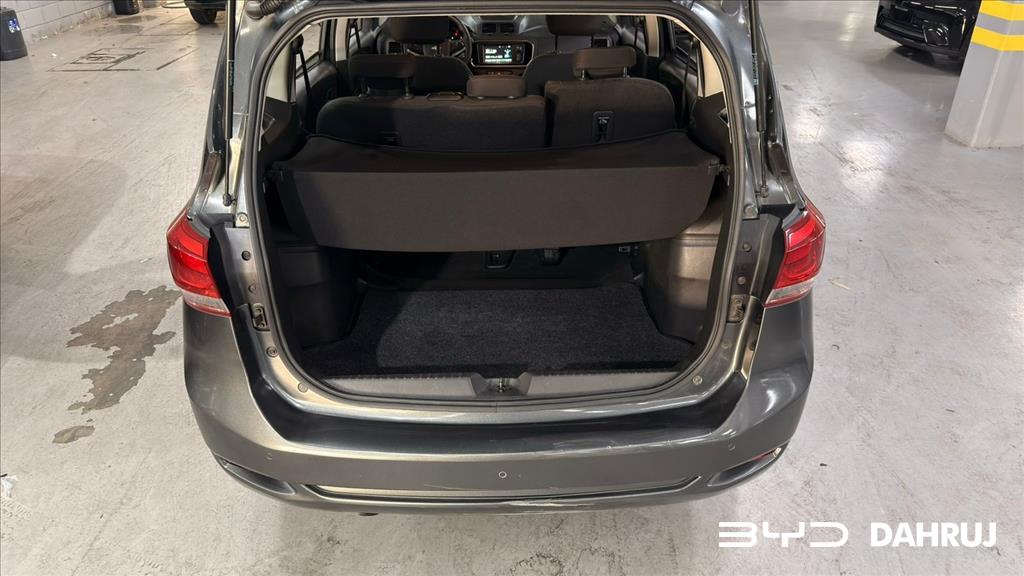 SPIN 1.8 LT 8V FLEX 4P AUTOMÁTICO11