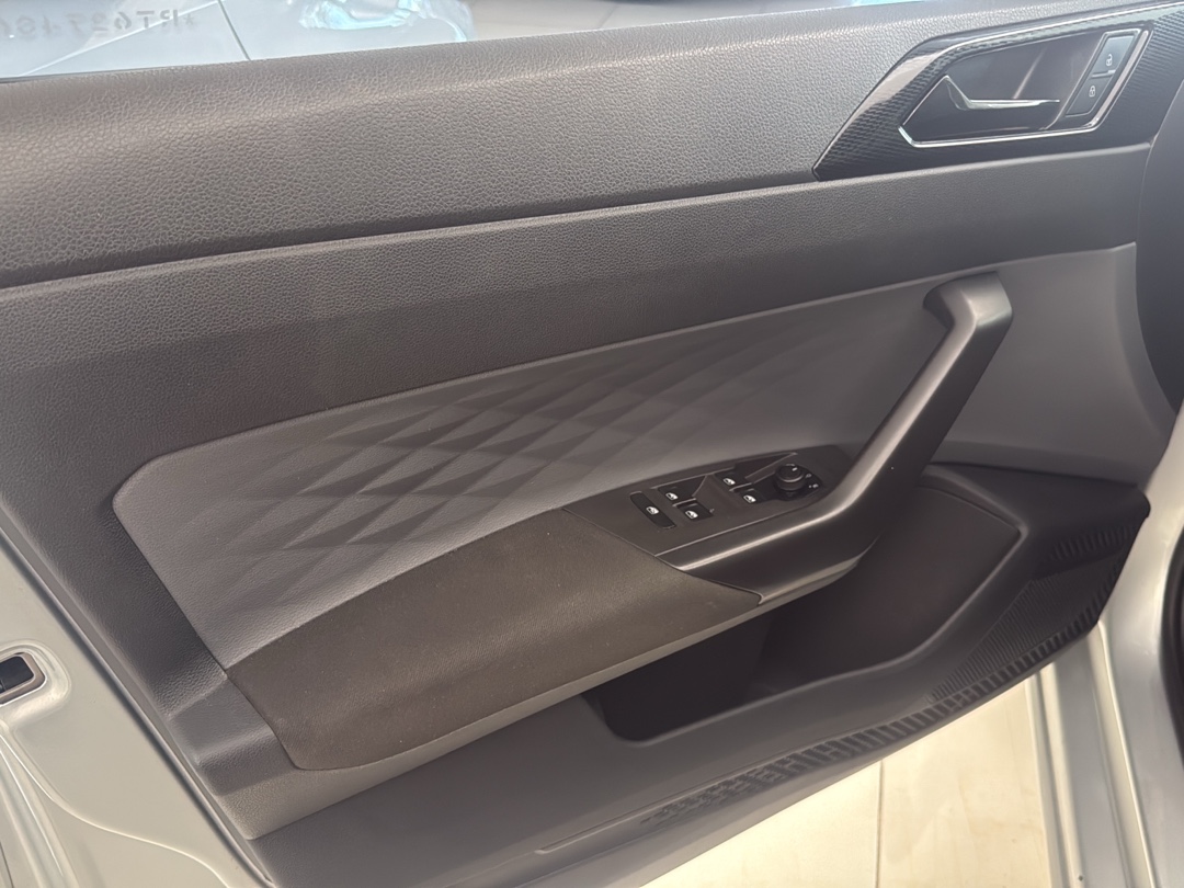 POLO 1.0 170 TSI COMFORTLINE AUTOMÁTICO8