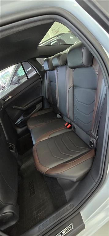 VIRTUS 1.0 200 TSI HIGHLINE AUTOMÁTICO9
