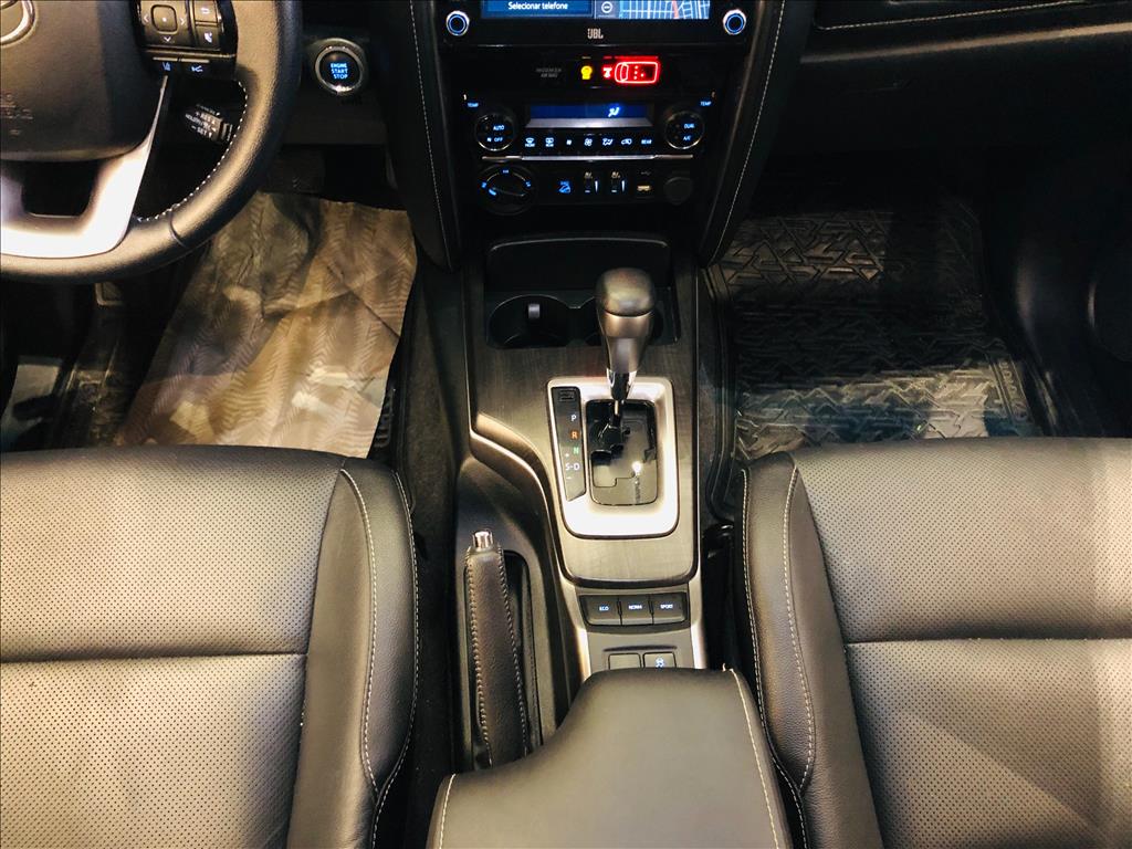 HILUX SW4 2.8 D-4D TURBO DIESEL SRX 4X4 AUTOMÁTICO13