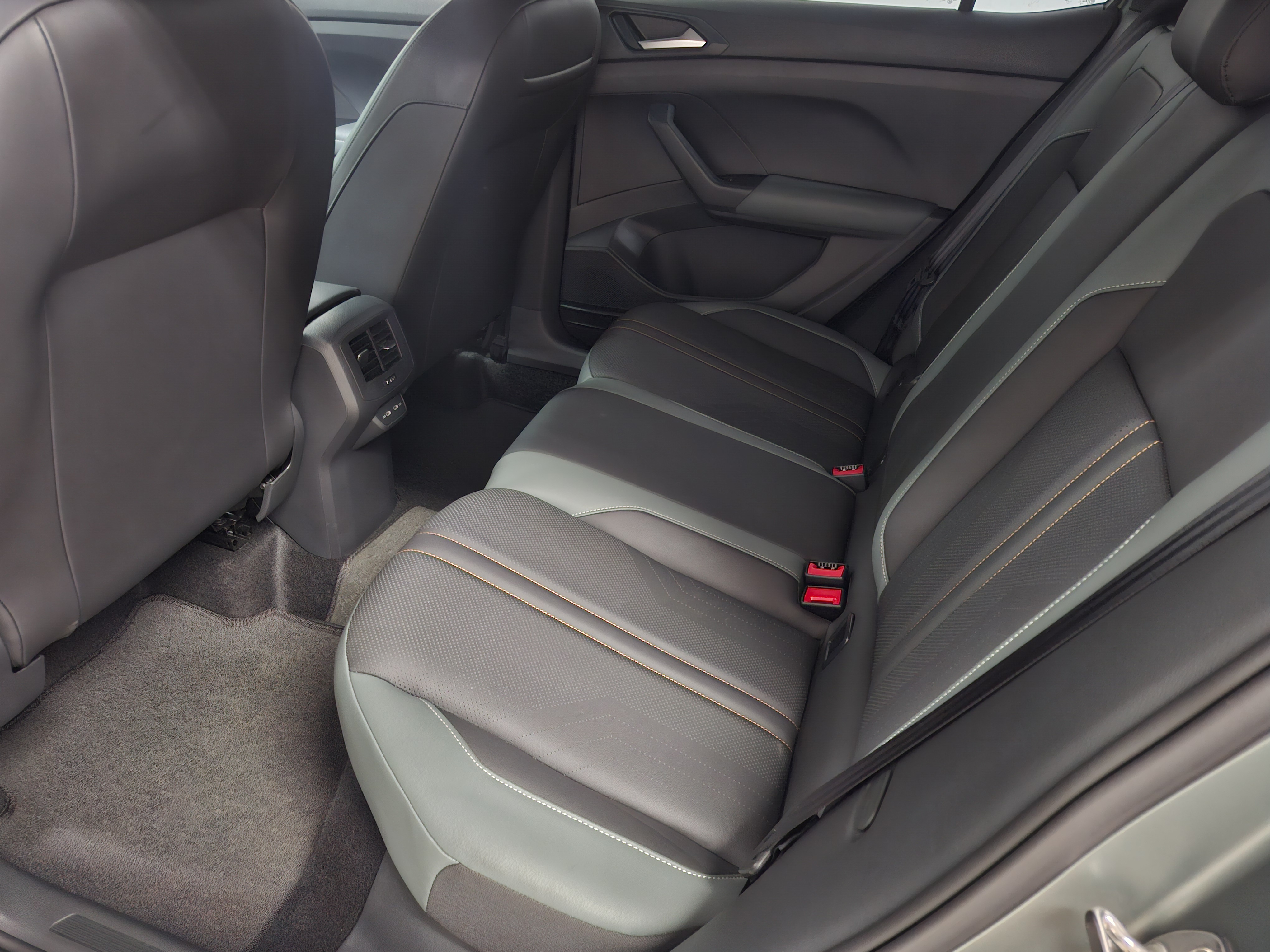 T-CROSS 1.4 250 TSI TOTAL FLEX EXTREME AUTOMÁTICO10