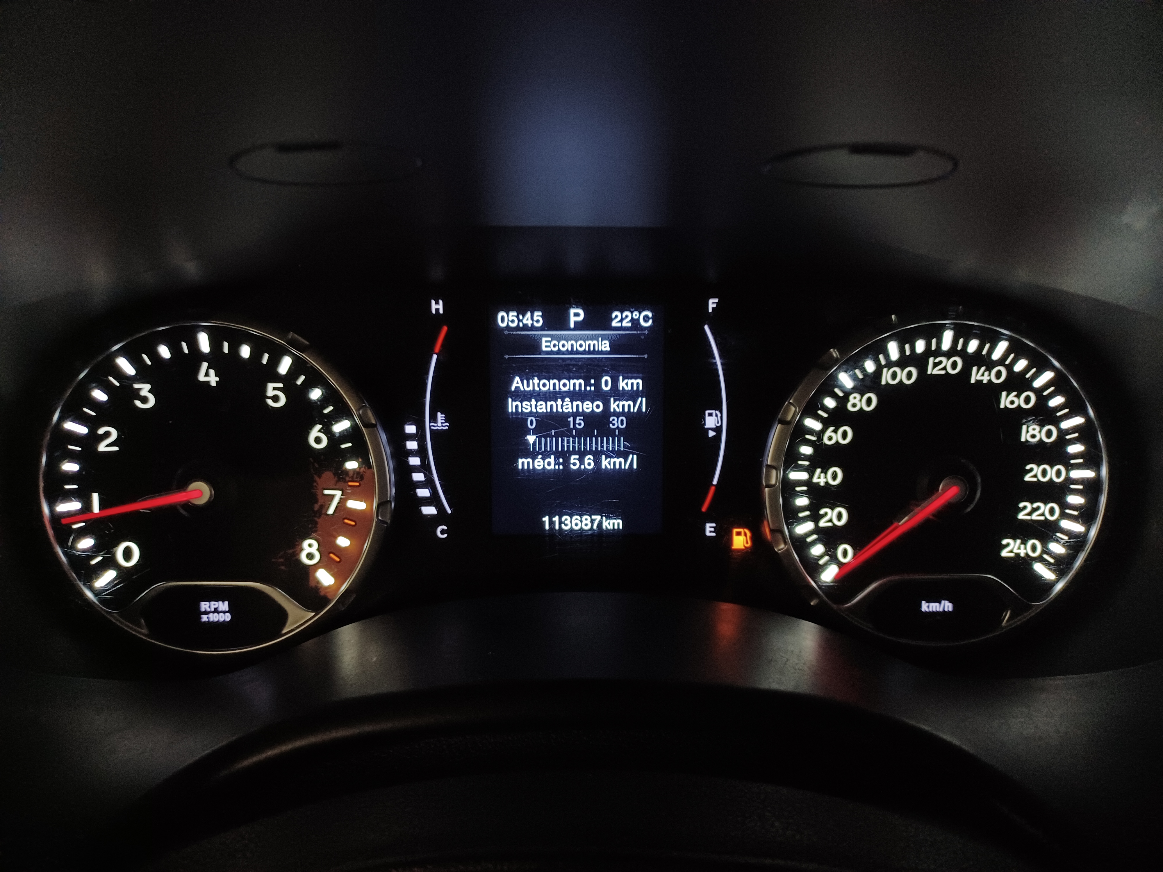 Jeep-RENEGADE-1.8 16V FLEX LONGITUDE 4P AUTOMÁTICO