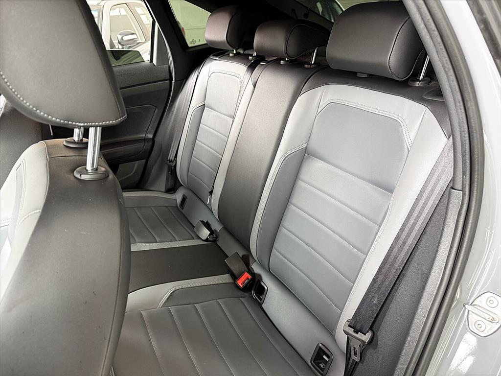 Volkswagen Nivus - 1.0 200 TSI TOTAL FLEX HIGHLINE AUTOMÁTICO