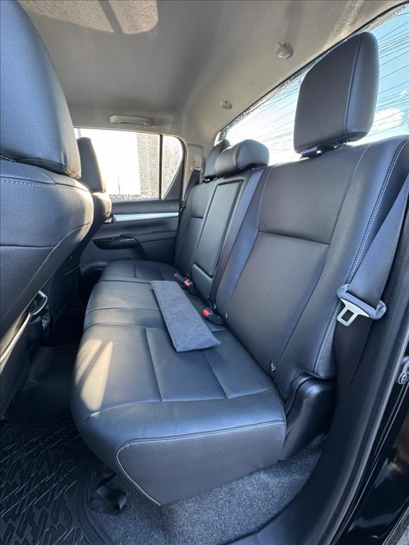 HILUX 2.8 D-4D TURBO DIESEL CD SRV 4X4 AUTOMÁTICO8