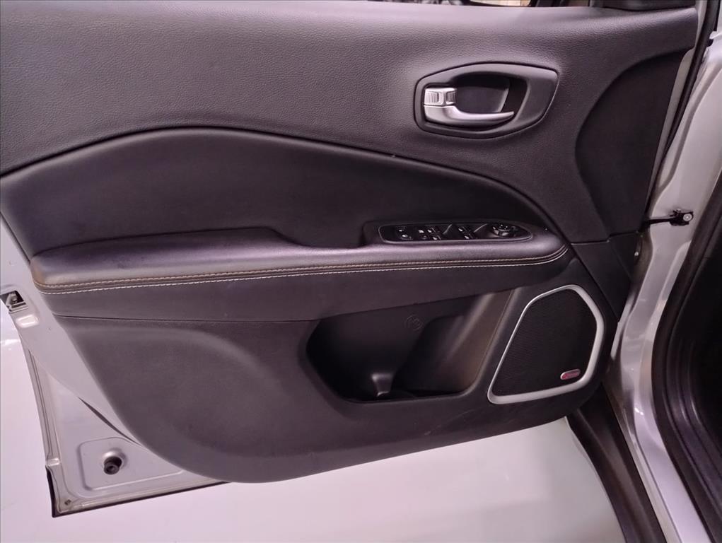 COMPASS 2.0 16V FLEX LONGITUDE AUTOMÁTICO17