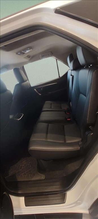 HILUX SW4 2.8 D-4D TURBO DIESEL SRX 4X4 AUTOMÁTICO9