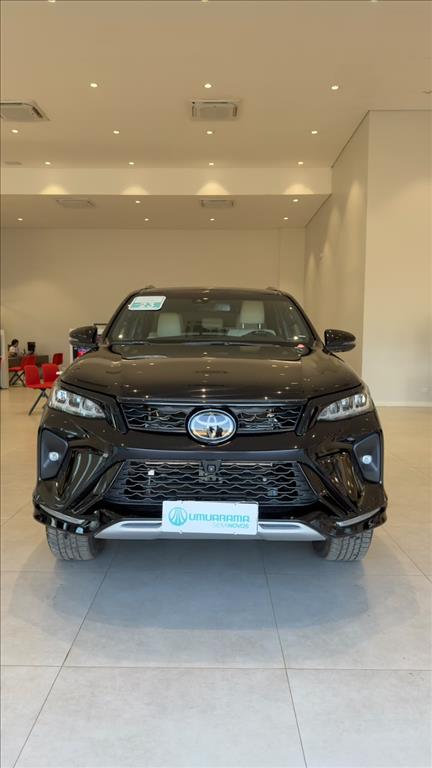 HILUX SW4 2.8 D-4D TURBO DIESEL DIAMOND 7L 4X4 AUTOMÁTICO3