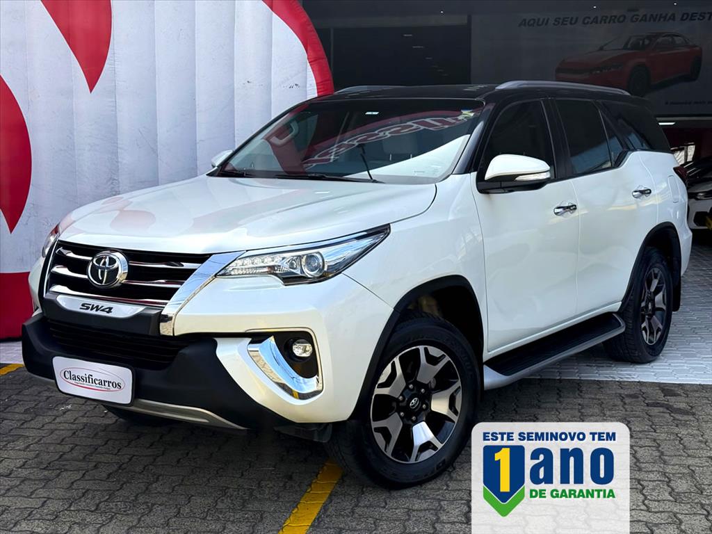 Toyota Hilux Sw4 - 2.8 SRX DIAMOND 4X4 7 LUGARES 16V TURBO INTERCOOLER DIESEL 4P AUTOMÁTICO