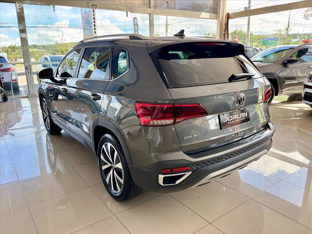 TAOS 1.4 250 TSI TOTAL FLEX HIGHLINE AUTOMÁTICO9