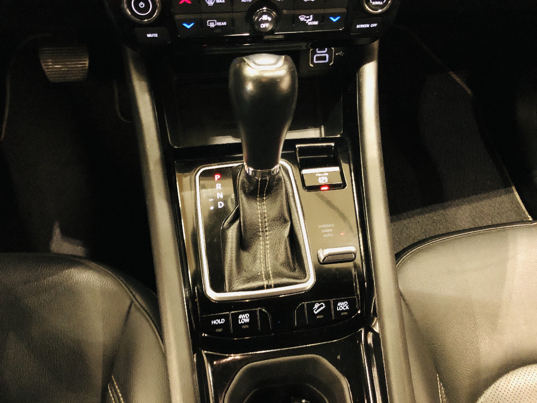 COMPASS 2.0 TD350 TURBO DIESEL LONGITUDE AT9