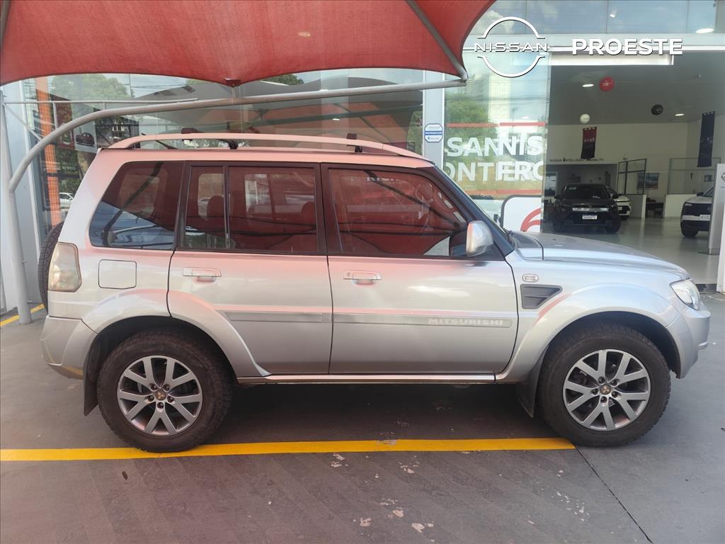 PAJERO TR4 2.0 4X4 16V 140CV FLEX 4P AUTOMÁTICO3