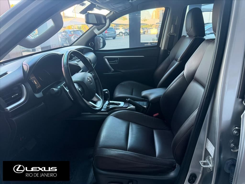 HILUX SW4 2.8 SRX 4X4 7 LUGARES 16V TURBO INTERCOOLER DIESEL 4P AUTOMÁTICO7