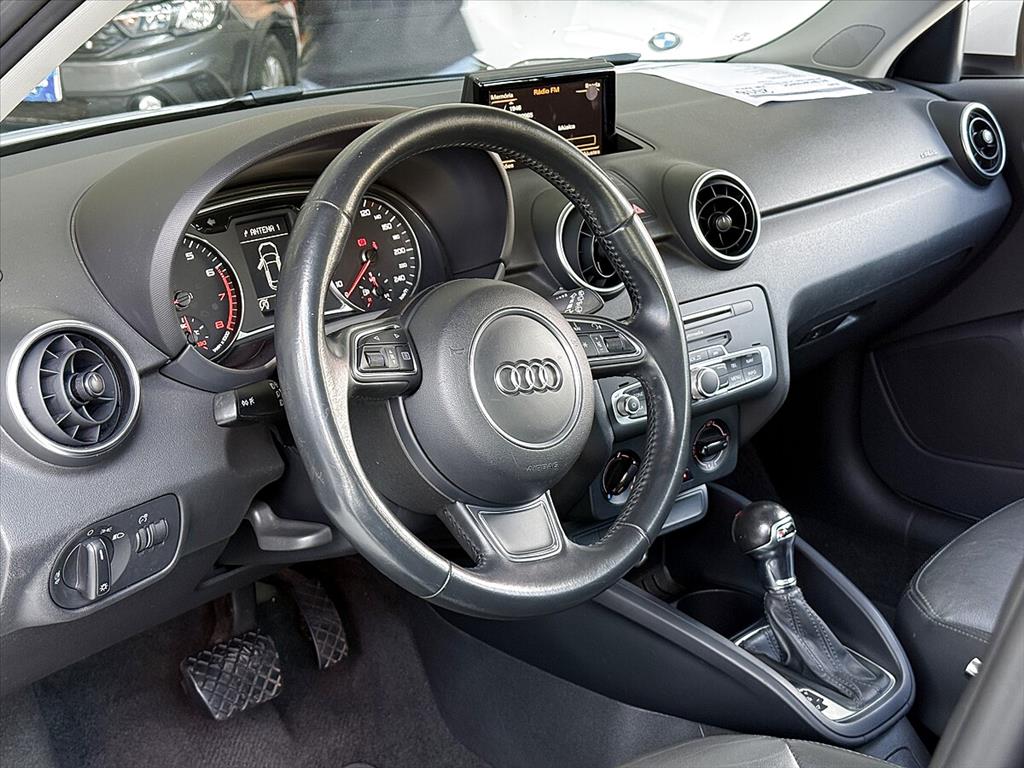 Audi A1 - 1.4 TFSI SPORTBACK ATTRACTION 16V 122CV GASOLINA 4P S-TRONIC