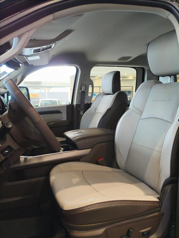 2500 6.7 I6 TURBO DIESEL LARAMIE CD 4X4 AUTOMÁTICO14