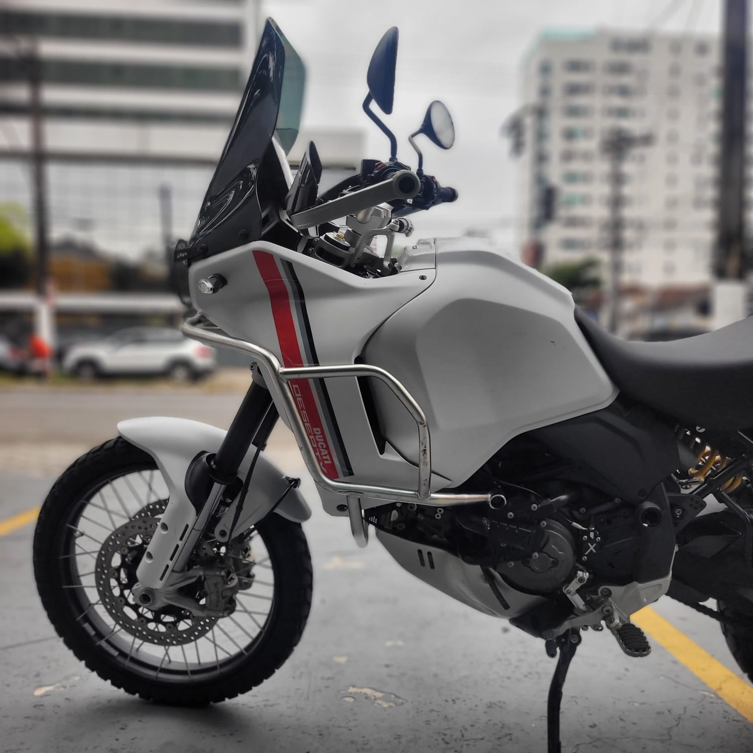 DUCATI-DESERT X-DESERT X