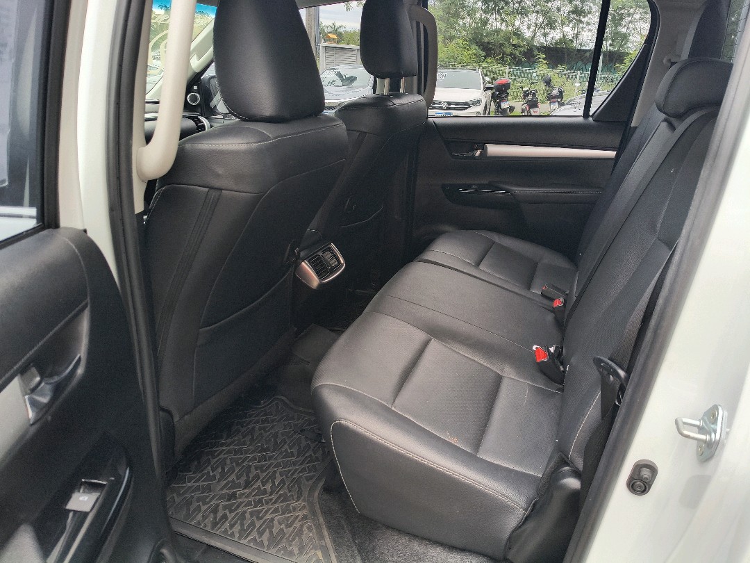 HILUX 2.8 D-4D TURBO DIESEL CD SRX 4X4 AUTOMÁTICO6