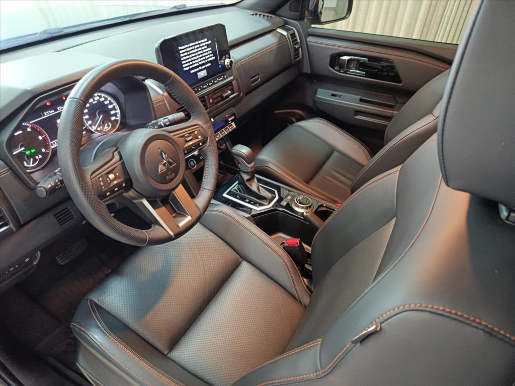 TRITON 2.4 BITURBO DIESEL CD KATANA 4X4 AUTOMÁTICO8