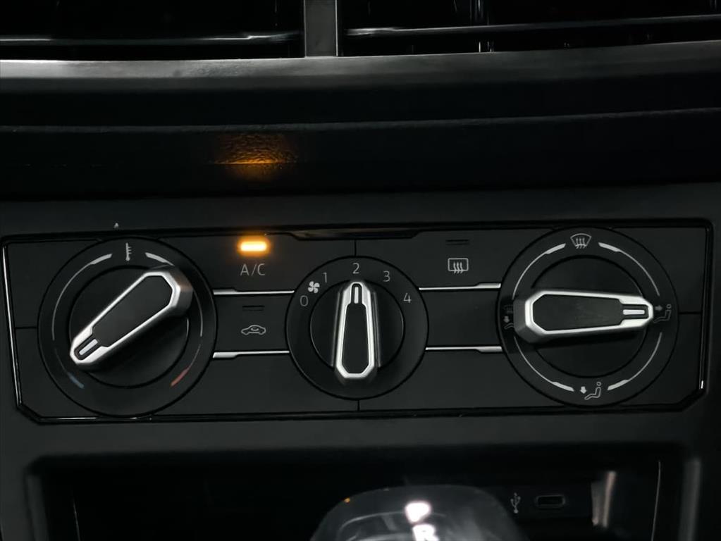 NIVUS 1.0 200 TSI TOTAL FLEX COMFORTLINE AUTOMÁTICO10