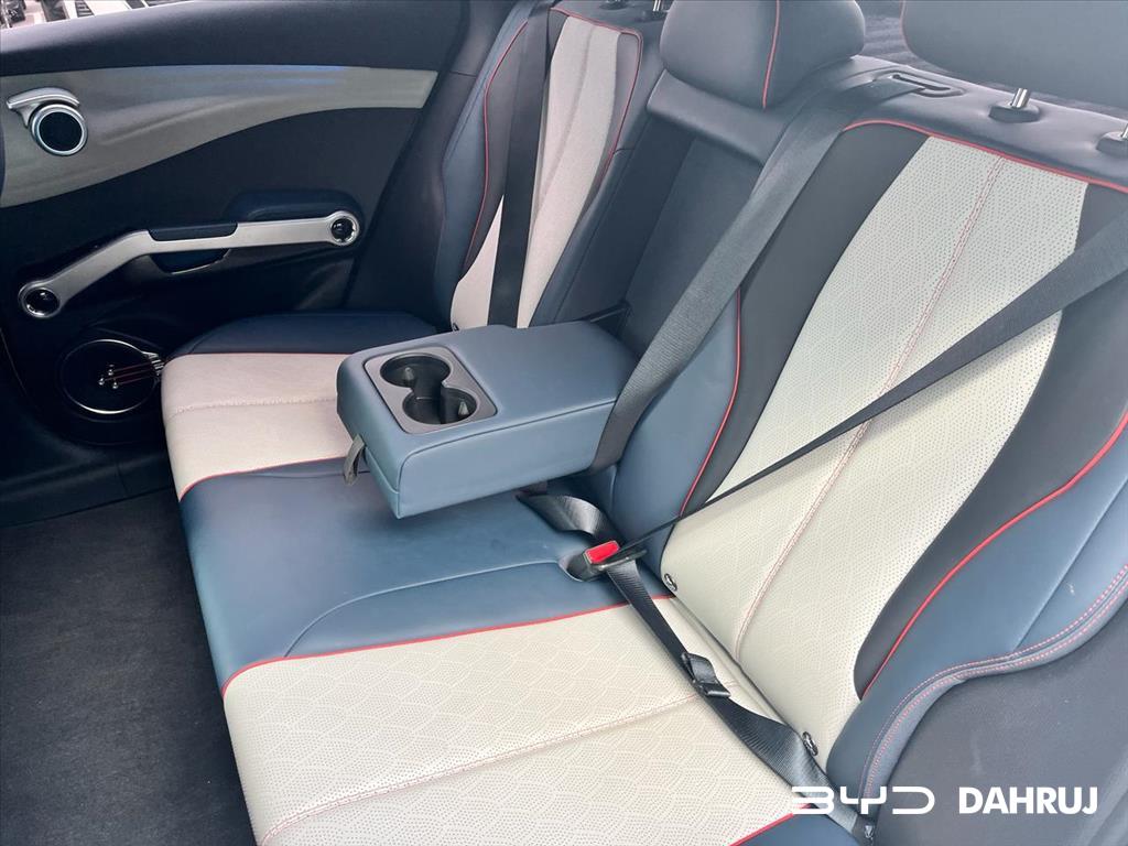 YUAN PLUS 60,8 KW ELÉTRICO13