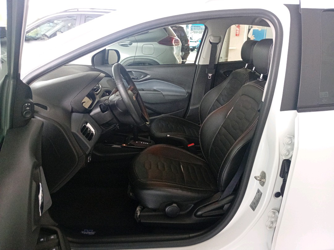 GM - Chevrolet-ONIX-1.4 MPFI LTZ 8V FLEX 4P AUTOMÁTICO