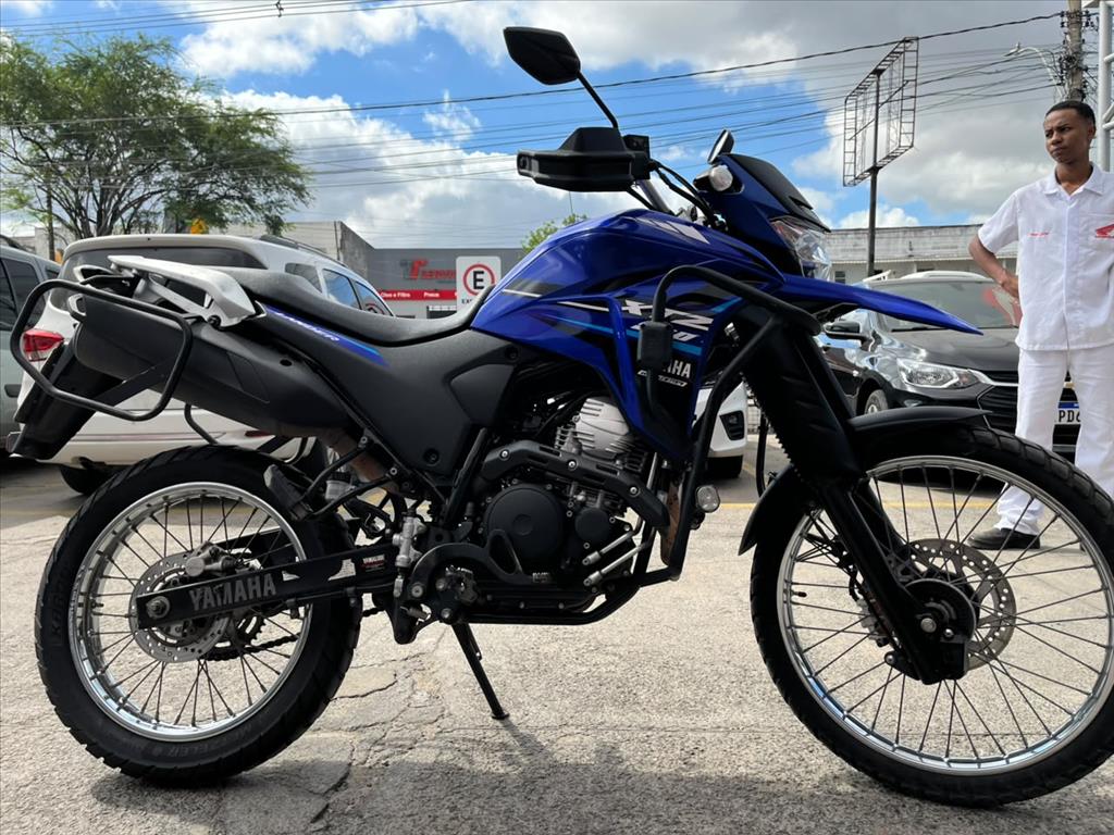 YAMAHA XTZ foto 2