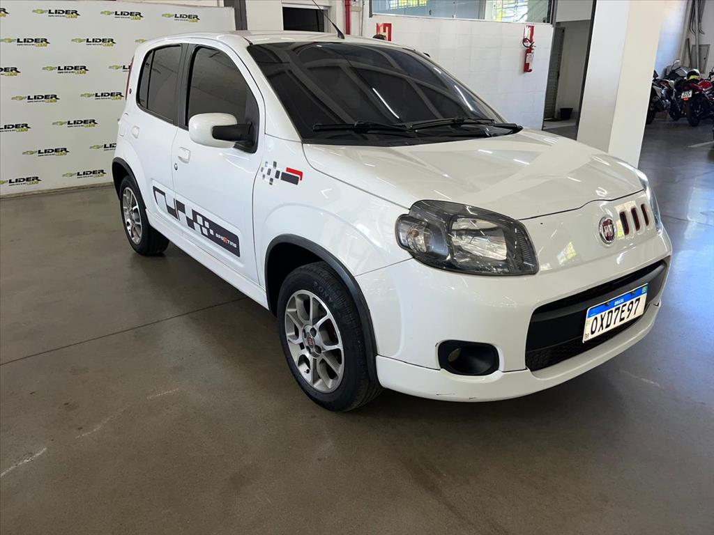 UNO 1.4 EVO SPORTING 8V FLEX 4P MANUAL